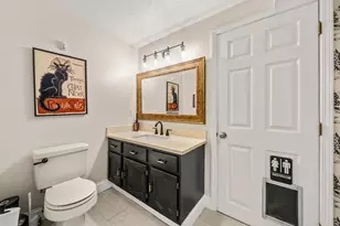 21 Athens St, Weymouth, MA 02191 - Photo 5