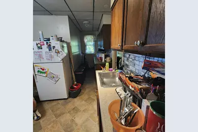 133 Hampden St, Chicopee, MA 01013 - Photo 11