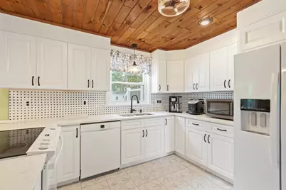 6 Tracey St, Acushnet, MA 02743 - Photo 25