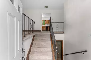 700 County St, Seekonk, MA 02771 - Photo 5