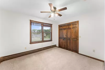 700 County St, Seekonk, MA 02771 - Photo 25