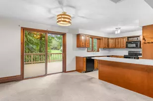 700 County St, Seekonk, MA 02771 - Photo 11