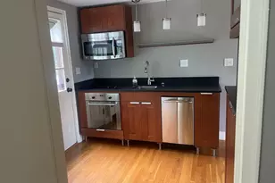 39 Prospect St, Marblehead, MA 01945 - Photo 5