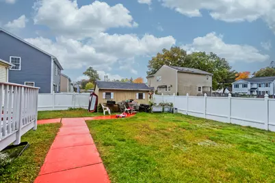 274 Gilbert Ave, Springfield, MA 01119 - Photo 25