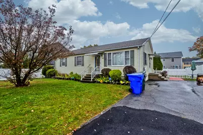 274 Gilbert Ave, Springfield, MA 01119 - Photo 3