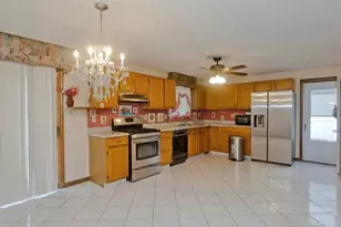 274 Gilbert Ave, Springfield, MA 01119 - Photo 5
