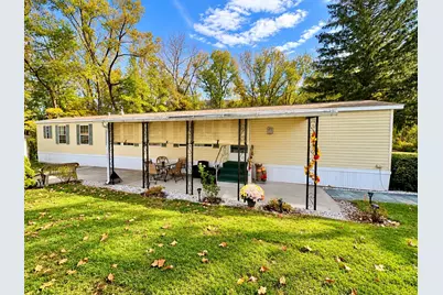 2 Cherokee Dr, North Adams, MA 01247 - Photo 1