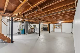 83 Thurlow St, Georgetown, MA 01833 - Photo 25