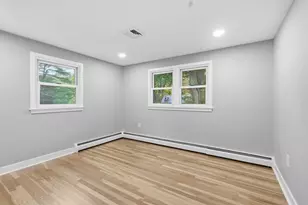 83 Thurlow St, Georgetown, MA 01833 - Photo 15