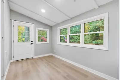 83 Thurlow St, Georgetown, MA 01833 - Photo 9