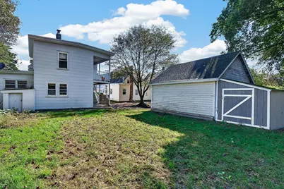 9 Fulton St, Fitchburg, MA 01420 - Photo 31