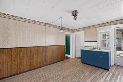 9 Fulton St, Fitchburg, MA 01420 - Photo 7