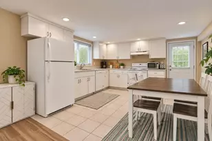 25 Venice Ave, Saugus, MA 01906 - Photo 23