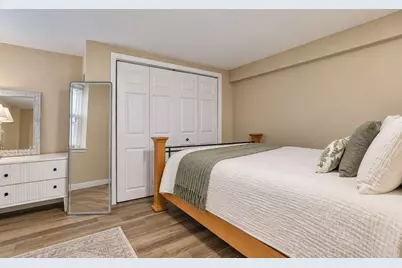 25 Venice Ave, Saugus, MA 01906 - Photo 27