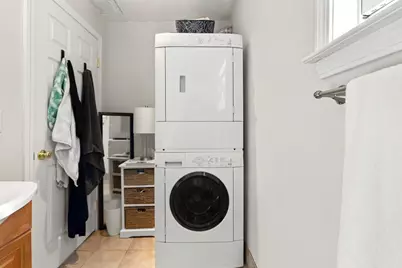 85 Albano St #3, Boston, MA 02131 - Photo 9