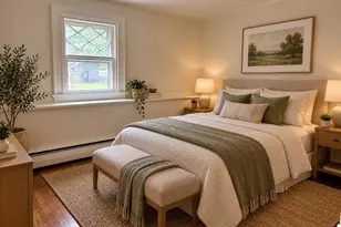 65R Pleasant St, Marblehead, MA 01945 - Photo 5
