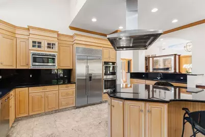 8 Hawk Hill Ln, Ipswich, MA 01938 - Photo 11
