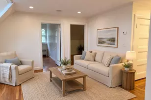 65R Pleasant St, Marblehead, MA 01945 - Photo 3