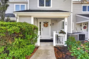 28 Westcliff Dr, Plymouth, MA 02360 - Photo 1