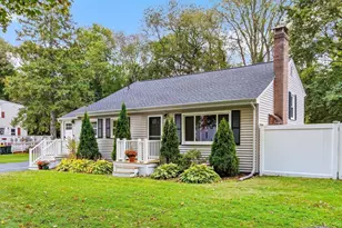 71 Conlyn Ave, Franklin, MA 02038 - Photo 1