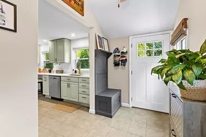 71 Conlyn Avenue, Franklin, MA 02038 - Photo 11