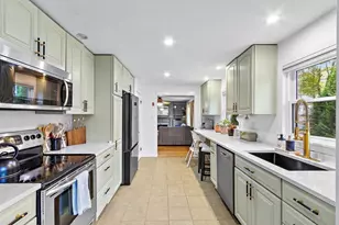 71 Conlyn Ave, Franklin, MA 02038 - Photo 17