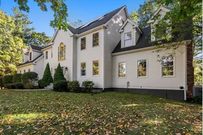 23 Falcon Ridge Dr, Hopkinton, MA 01748 - Photo 3