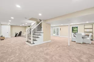 23 Falcon Ridge Dr, Hopkinton, MA 01748 - Photo 27