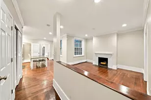 61 W Cedar St, Boston, MA 02114 - Photo 13