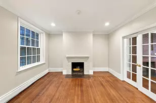 61 W Cedar St, Boston, MA 02114 - Photo 11