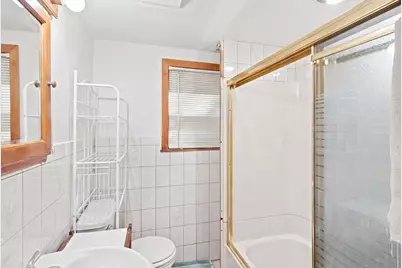 27 Malvern St, Waltham, MA 02451 - Photo 19