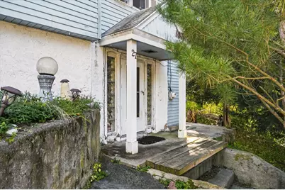 27 Malvern St, Waltham, MA 02451 - Photo 9