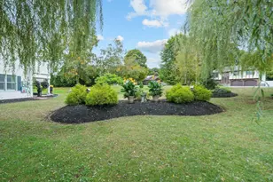 8 Oriole Dr, Agawam, MA 01030 - Photo 39