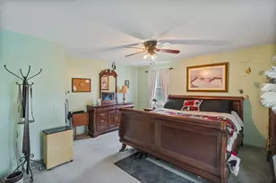8 Oriole Dr, Agawam, MA 01030 - Photo 17