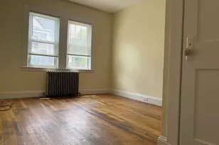 85 Town Hill St, Quincy, MA 02169 - Photo 11