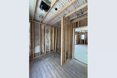 29 Lincoln St, Millville, MA 01529 - Photo 9