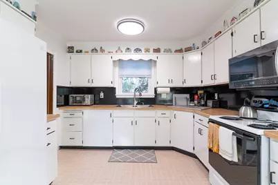23 Central Street, West Brookfield, MA 01585 - Photo 9