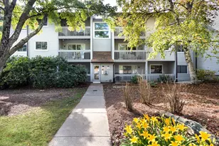 2604 Franklin Crossing Rd, Franklin, MA 02038 - Photo 1