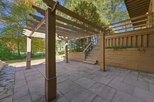 692 Wolf Swamp Rd, Longmeadow, MA 01106 - Photo 37