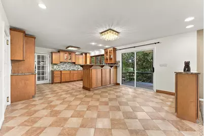 692 Wolf Swamp Rd, Longmeadow, MA 01106 - Photo 11