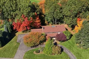 692 Wolf Swamp Rd, Longmeadow, MA 01106 - Photo 3