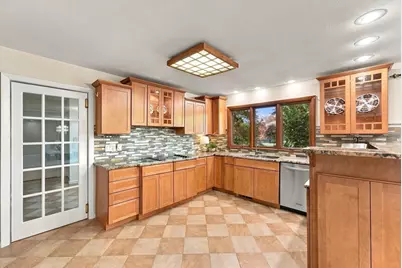 692 Wolf Swamp Rd, Longmeadow, MA 01106 - Photo 13
