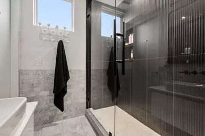 3J Dorchester St, Boston, MA 02127 - Photo 15