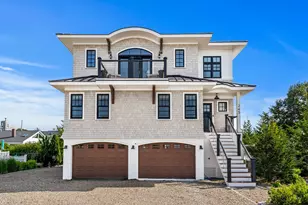 245 Northern Blvd, Newburyport, MA 01950 - Photo 1