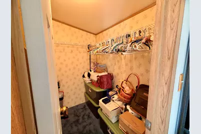 30 Holiday Cir, Chicopee, MA 01020 - Photo 15