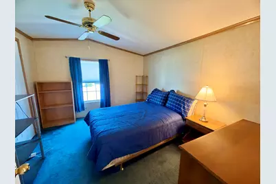 30 Holiday Cir, Chicopee, MA 01020 - Photo 11