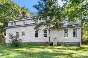 1015 Hortonville Rd, Swansea, MA 02777 - Photo 5