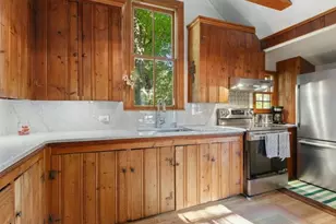 1015 Hortonville Rd, Swansea, MA 02777 - Photo 15