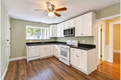 419-421 Washington St, Winchester, MA 01890 - Photo 7