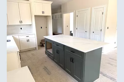 45 Elm St, Berkley, MA 02779 - Photo 3